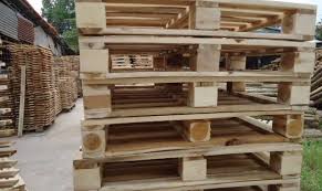 Pallet gỗ 4 hướng nâng